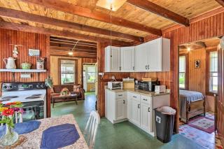 Grandmas Cottage with Sunroom Walk to Beach - 2