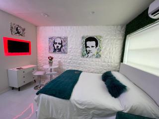 Fun Apartment Studio Queen Bed Lux 9 - 5