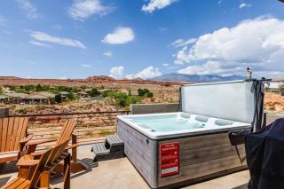 Coral Canyon Pool Private Hot Tub Fire Pit - Washington - 7