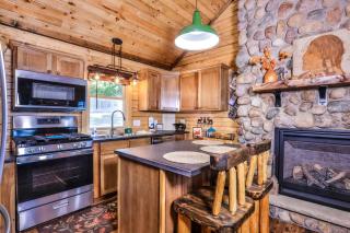 The Nut House - Eagle River - 2
