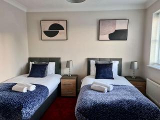Delight Marvel- Beech Hurst-3 bedroom house - Maidstone - 1