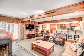 Sawmill Creek Blue Stag Condo: Ski-In, Walk To Shuttle, Main St - 8