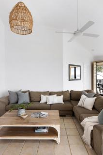 Penthouse with Incredible Views & Pool - Noosa Heads - 9
