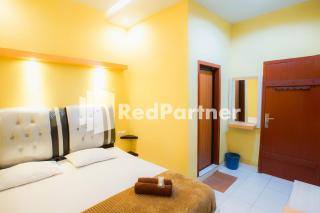 Hatta Guest House Syariah near Hayam Wuruk Jelutung Mitra RedDoorz - Jambi - 3