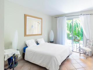 Elegant villa in Les Mées with garden - 5