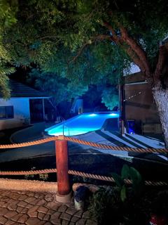 Lunar Dive Resort: Bamboo Villas - Kubu - 0