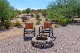 Four-Bedroom House - Scottsdale - 2