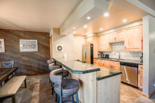 Park Place Deer Camp Condo: Ski-In, Walk To Main St, Lift - 4