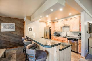 Park Place Deer Camp Condo: Ski-In, Walk To Main St, Lift - 5