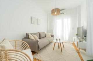 Bright 2BD Apt next to Acropolis - Atene - 8