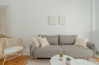 Bright 2BD Apt next to Acropolis - Atene - 5
