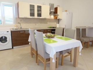 Holiday Home Lorenzo by Interhome - Privlaka - 4