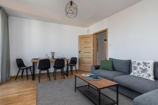 Salt Island Apartment Sea and Harbor View by Noclegi Renters - Kołobrzeg - 1