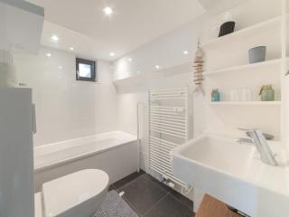 Studio Beach House with lateral seaview by Interhome - 6