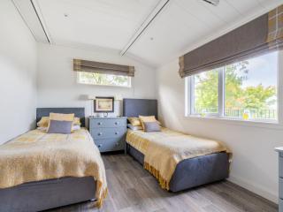 Chalet Loch Leven Lodge 16 Robin's Nest by Interhome - 2