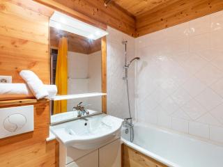 Studio Les Moutières B1 et B2 - Val Claret-25 by Interhome - Tignes - 4