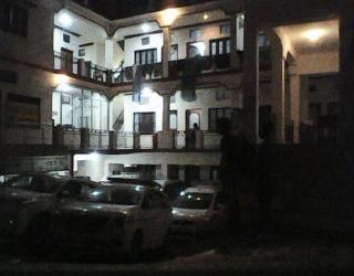 Blue Pine Tourist Lodge by StayApart , Sitapur 7 kms short of Gaurikund - Gaurikund - 8