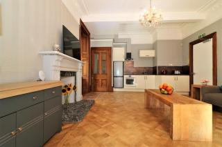 Signature - Linden House Flat 1 - 2