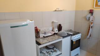 Kitinete amplo e aconchegante ao pé da serra - Piatã - 1