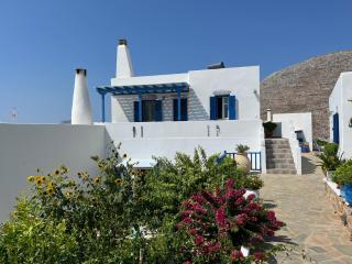 Cycladic house in rural surrounding 2 - 0