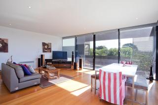 Debonair 1 - Anglesea - 7