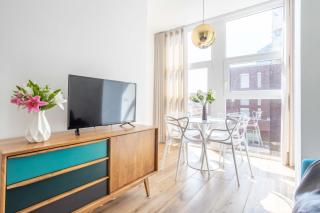 Sunlit 1 Bedroom Apt Via Pirelli - Milan - 7
