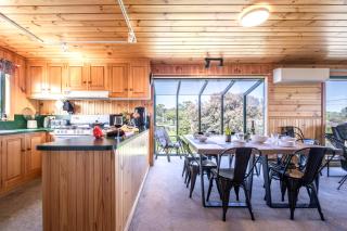 The Boathouse - Freycinet Holiday Houses - Coles Bay - 2