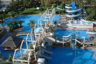 LUX. FRONTBEACH-TERRACE. 5 POOLS.TV. 2 A.C.NETFLIX - Benalmádena - 8
