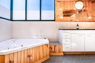 The Boathouse - Freycinet Holiday Houses - Coles Bay - 9
