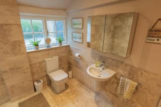 Halfmoon Lodge @ Knights Hole wheelchair access - Cranbrook - 3
