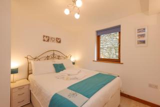 White Lodge Apartments - 1