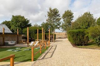 Cotswold Spa House - Country house retreat with indoor swimming pool and hot tub, ideal for large groups - 4