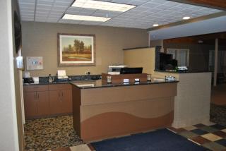 C'Mon Inn - Thief River Falls - 1