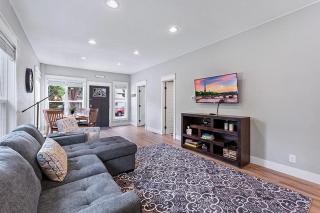 Cozy Chic Home In Downtown Loveland! - 4