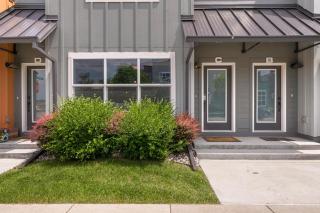 Amazing Urban Townhome near Breweries and River! - 6