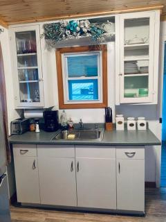 Lakefront Cottage w/ Private Beach- Niagara - - 1