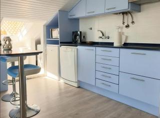 BLUE HOUSE SESIMBRA with parking - Sesimbra - 1