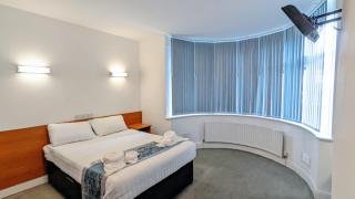 SK Heathrow Hotel - 5