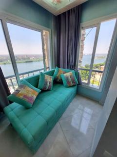 Stunning river view from a spacious 3-Bedroom Apt. - 6
