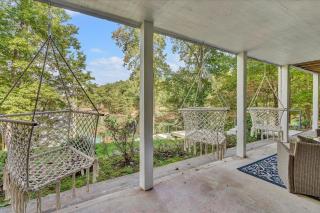 Lazy Dog Retreat - Huddleston - 8