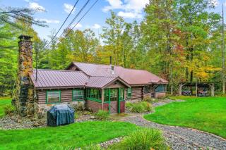 Minerva's Log Cabin Gem - 9