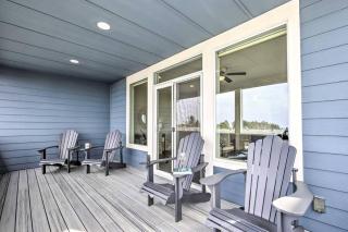 Modern Oregon Retreat w/ Deck, Hot Tub, Ocean View - Depoe Bay - 1