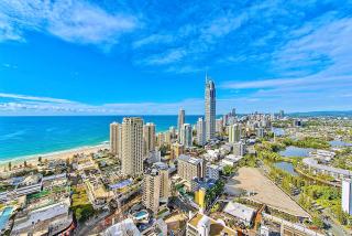 Circle On Cavill Surfers Paradise Apartments-Holiday Paradise - Gold Coast - 8
