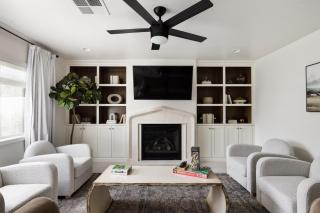 South Scottsdale w/ Chef's Kitchen & Golf Nearby!! - Scottsdale - 1