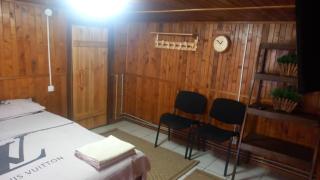 Prime Time Guest House - 8