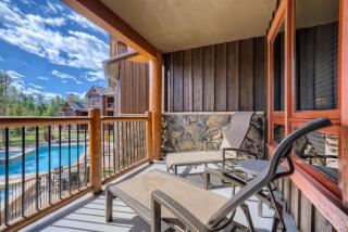 Luxury 4 Bedroom Ski in, Ski Out Mountain Vacation Rental Just Steps from the Snowflake Ski Lift in Breckenridge - Breckenridge - 0