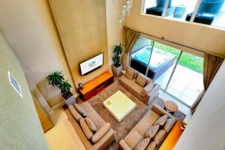 Beautiful Townhome Overlooking The Lake And The Pool - Orlando - 0