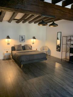 The Grey House - Lunay - 2