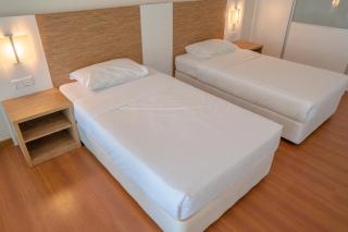 The CEO Executive Suites - 7