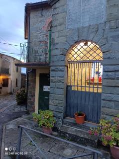Accogliente casa in pietra in borgo medievale -  - 4